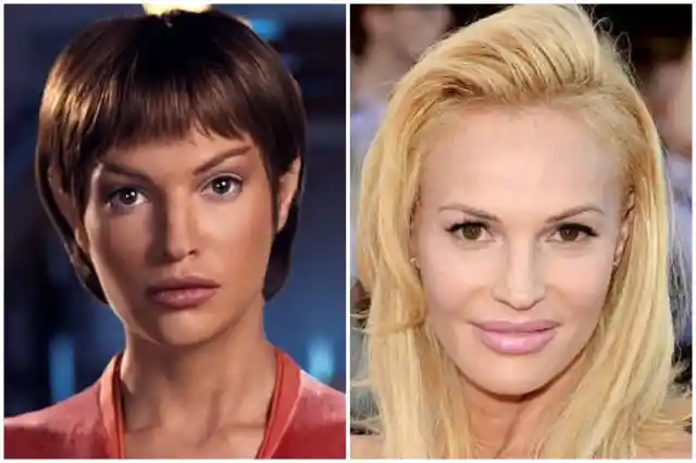 Jolene Blalock – born 1975