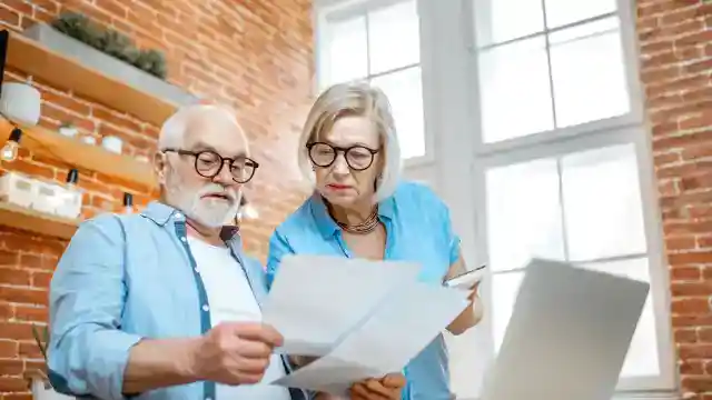 鑑定士の事務所にて