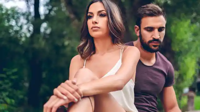 Hay Algo Que No Estás Diciendo