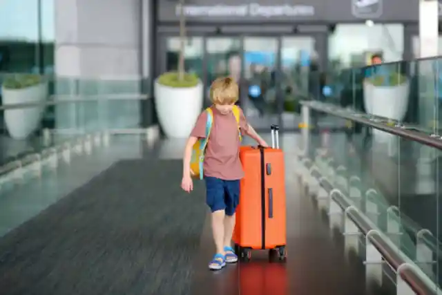 Boy Smells Something On Airplane, Flight Attendant Stops The Take-Off