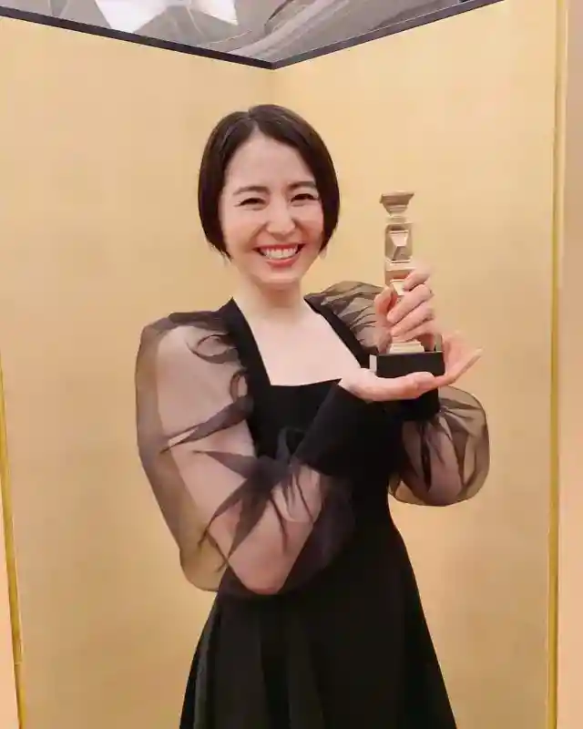 長澤まさみ:推定資産数百万ドル(数十億円)