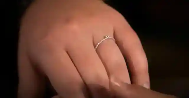 彼女の話を共有する