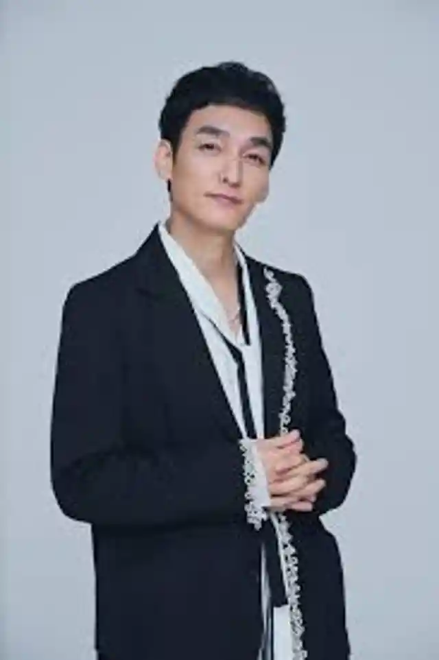 Tsuyoshi Kusanagi