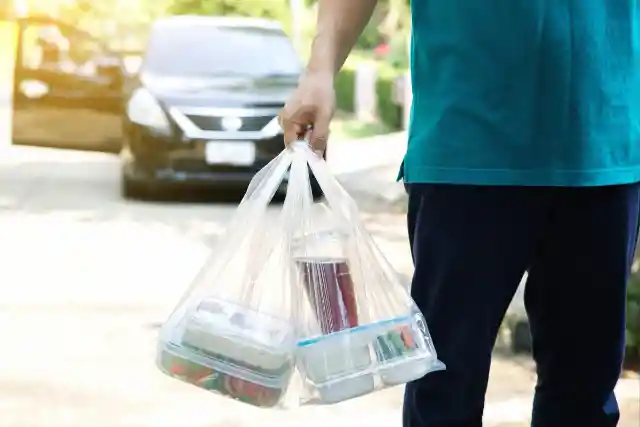 Boy Orders 5 Meals From Same Restaurant Every Day Until Delivery Driver Looks At Receipts