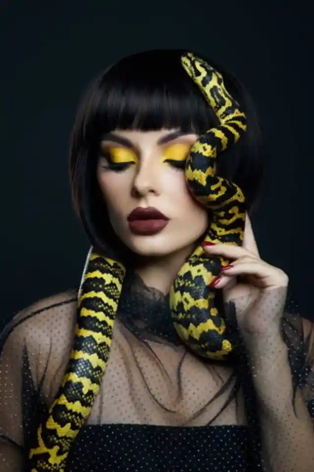 Her Pet Snake 