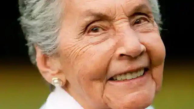 いいわ。自分でやる。