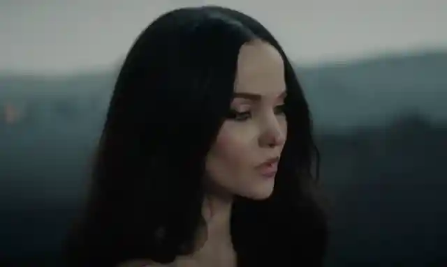 Washington - Dove Cameron