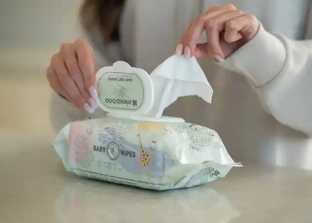 Keep Baby Wipes Handy in Your Car