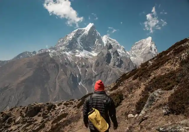 Why it Might Be Wise to Avoid Visiting Mount Everest Right Now