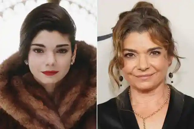 Laura San Giacomo – Born in 1962