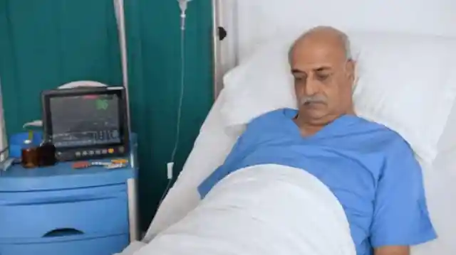 8. A Hospital Full of Reflections