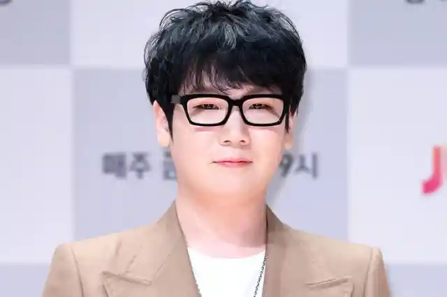 Singer Kim Jong-wan