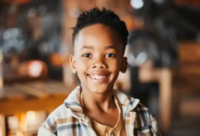 Boy Orders Peanuts At Restaurant, Staff Get Suspicious And Make Shocking Discovery