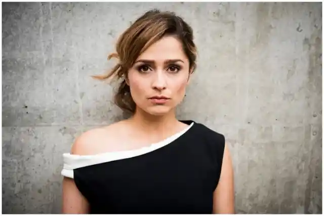 Sarah Alles – 3 million euros