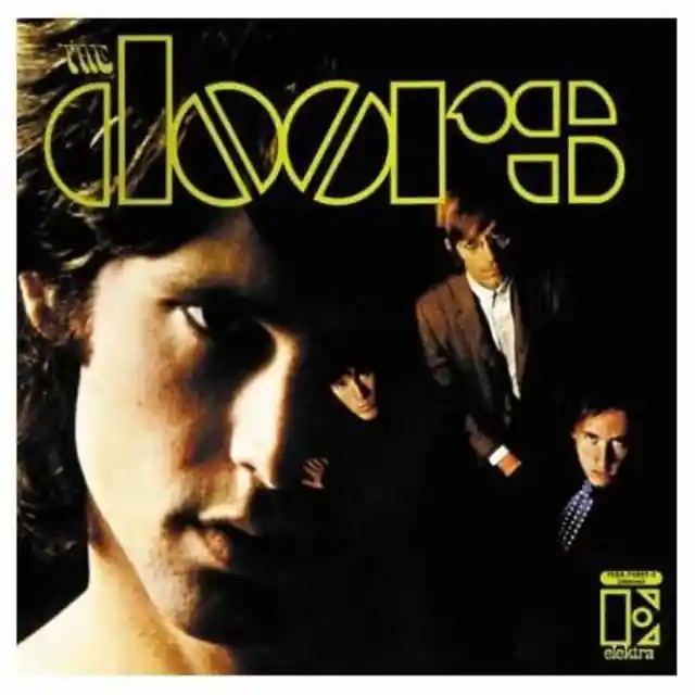 Quel célèbre musicien de rock a produit le premier album des Doors ?