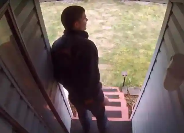 Navy SEAL Sick Of Porch Pirates Builds The Perfect Trap
