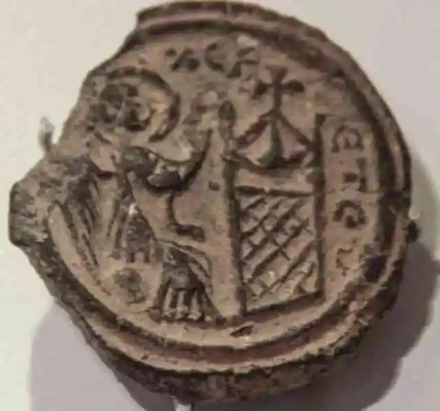 Mise au jour d’artefacts religieux