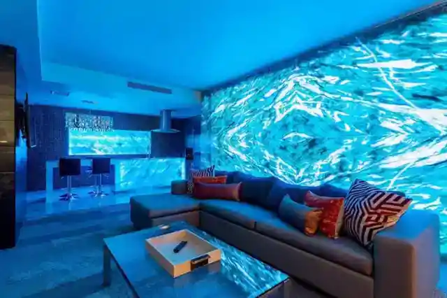 Set the Mood with This LED Screen