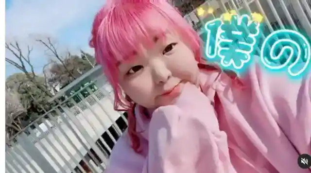 6th Place: Host Crazy Aoi – YouTuber