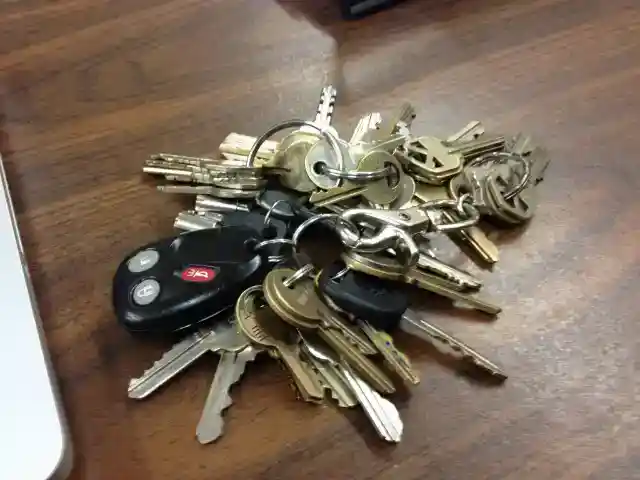 キーホルダーの重さに注意