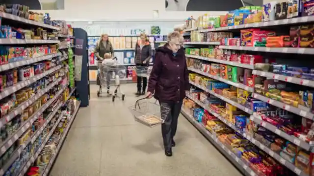 Cashier Insults Elderly Customer, Manager Overhears and Takes Immediate Action