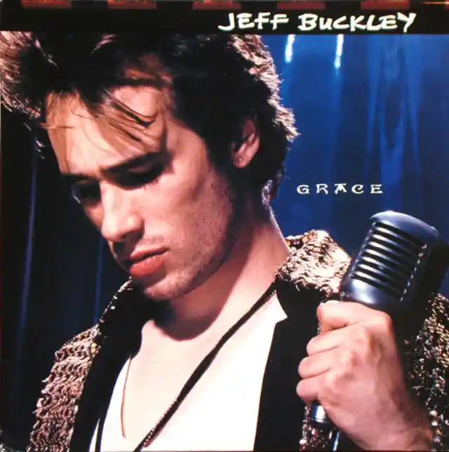 Qui a écrit et interprété la chanson "Hallelujah" avant qu'elle ne devienne un succès pour Jeff Buckley ?
