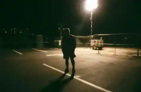 15. 彼が逃げた夜