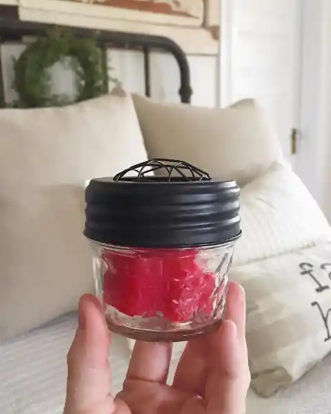 DIY Air Freshener with Scented Wax Cubes