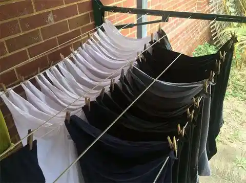 Space Saving Clothesline