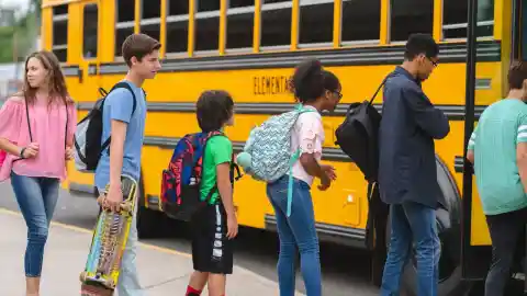 Luchando Bajo Su Peso