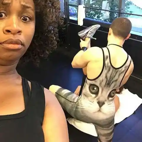 Hilarious Photos Taken At The Gym