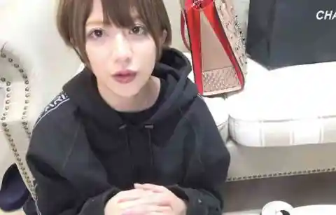 23位:金子あや ― YouTuber