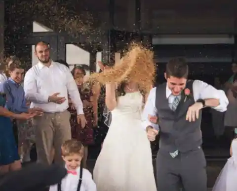 Hilarious Wedding Fails and Funnies