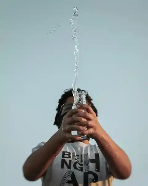 This Trick Shows You If You're Drinking Enough Water