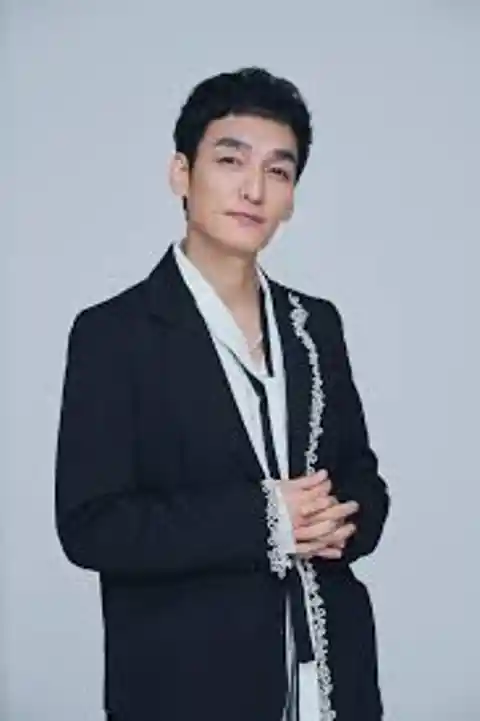 Tsuyoshi Kusanagi