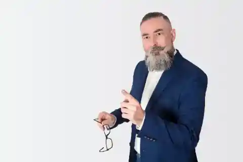 警告