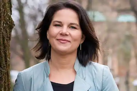 Annalena Baerbock, 1.5 million