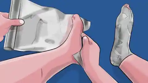 Discovering a Surprising Use for Aluminum Foil on Your Feet
