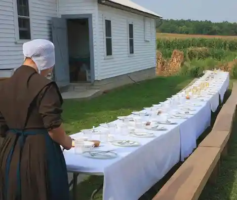 Amish Love to Eat Together