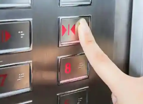 Elevator Escape