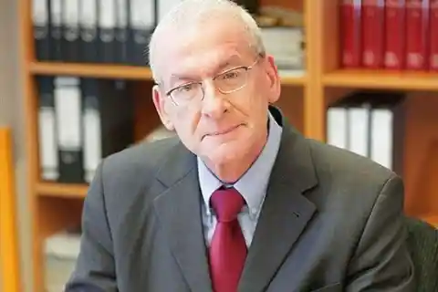 Peter Zwegat – 500,000 Euros