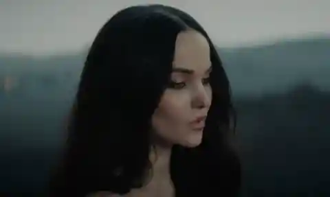 Washington - Dove Cameron