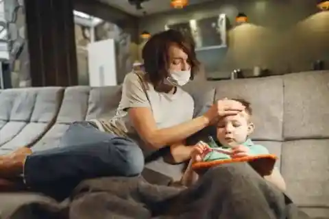 一晩中眠れず