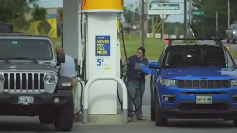 Pump Gas More Efficiently with This Simple Trick