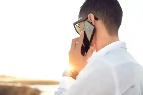 말 없는 구조 요청