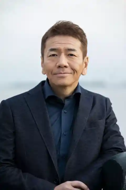 Shinya Ueda: Estimated at estimated net worth of ¥1 billion or approximately $7 million USD