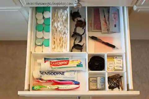 Use A Drawer Organizer To Maintain A Tidy Countertop