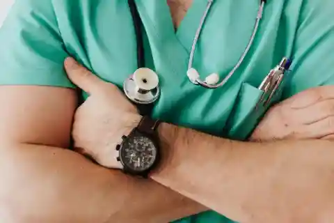 医者の診察へ