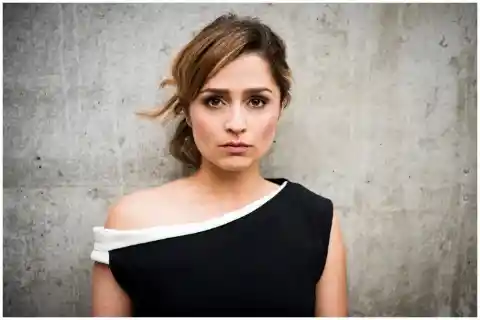 Sarah Alles – 3 million euros