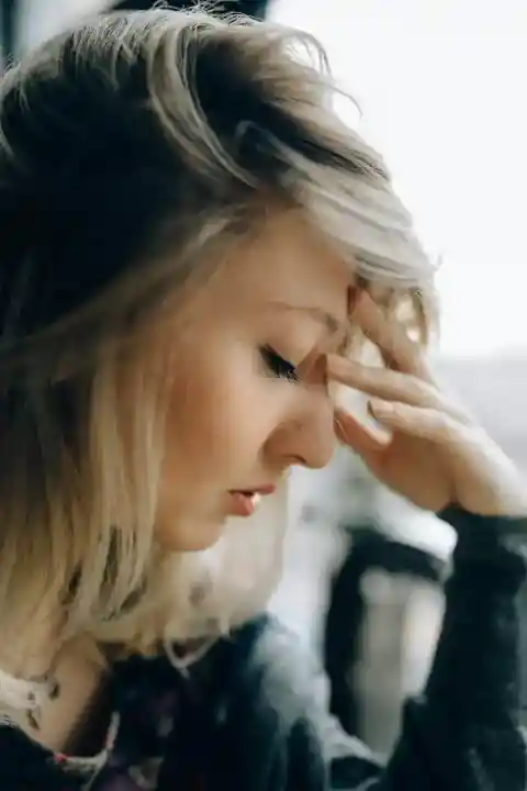 Emily는 보이지 않았다